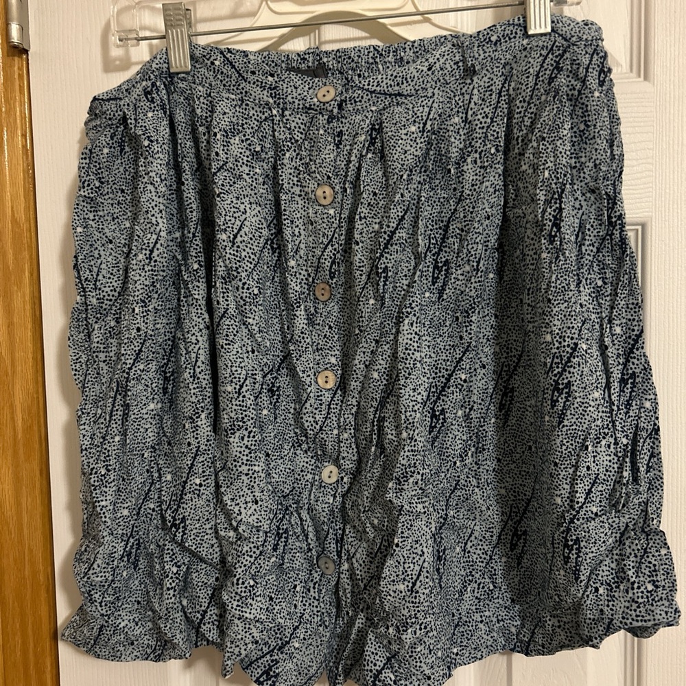 Xl Blue and white patterned skirt with buttons #skirt